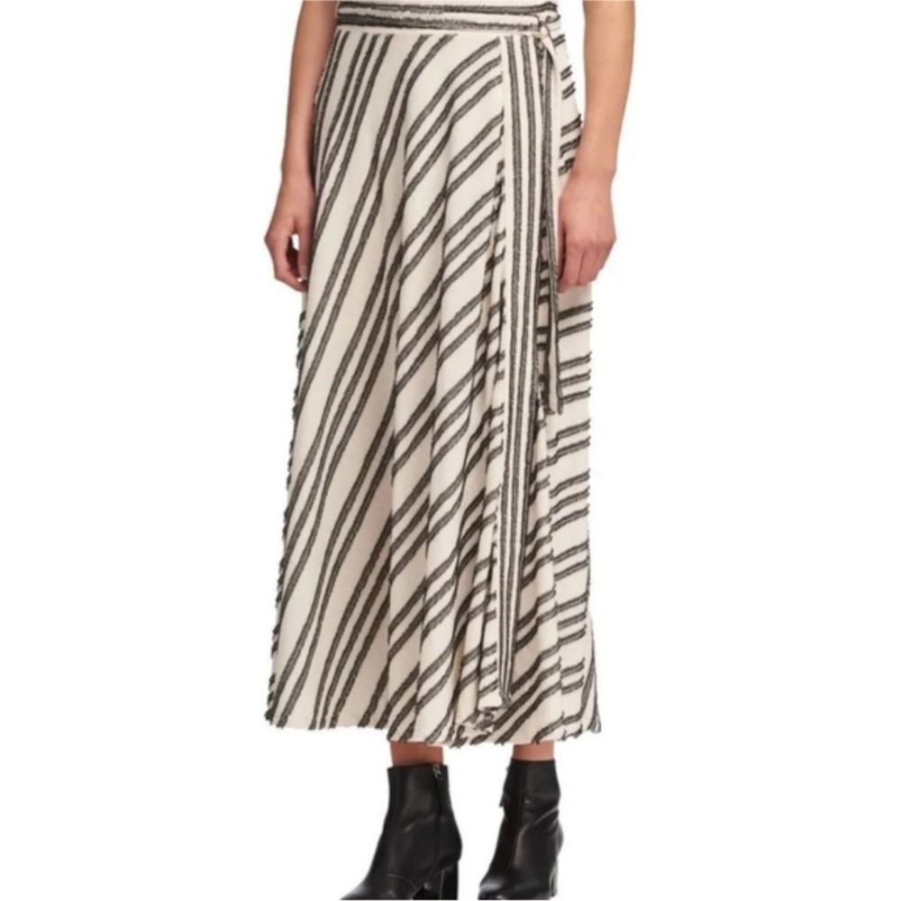 DKNY Women Cream Navy Diagonal Stripe Eyelash Asymmetrical Maxi Skirt Size 4